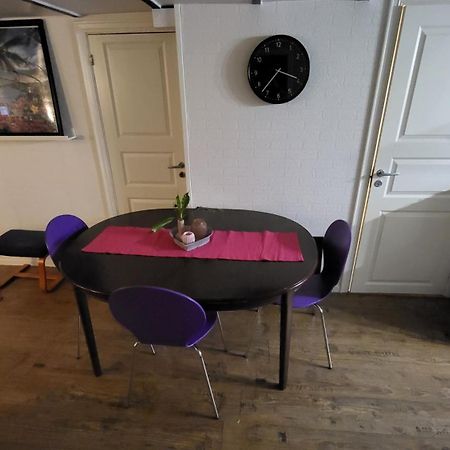 Fin Leilighet I Stille Og Rolig Omrade Med Gratis Privat Parkering! スタヴァンゲル エクステリア 写真