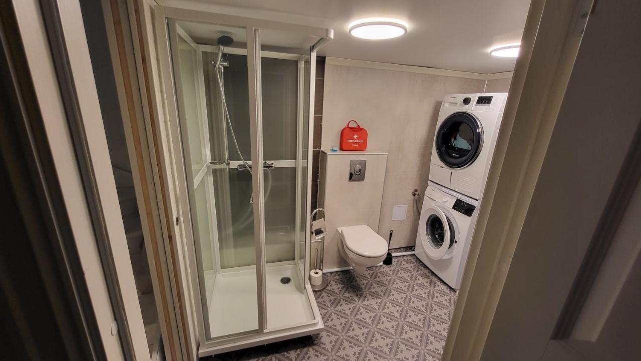 Fin Leilighet I Stille Og Rolig Omrade Med Gratis Privat Parkering! スタヴァンゲル エクステリア 写真